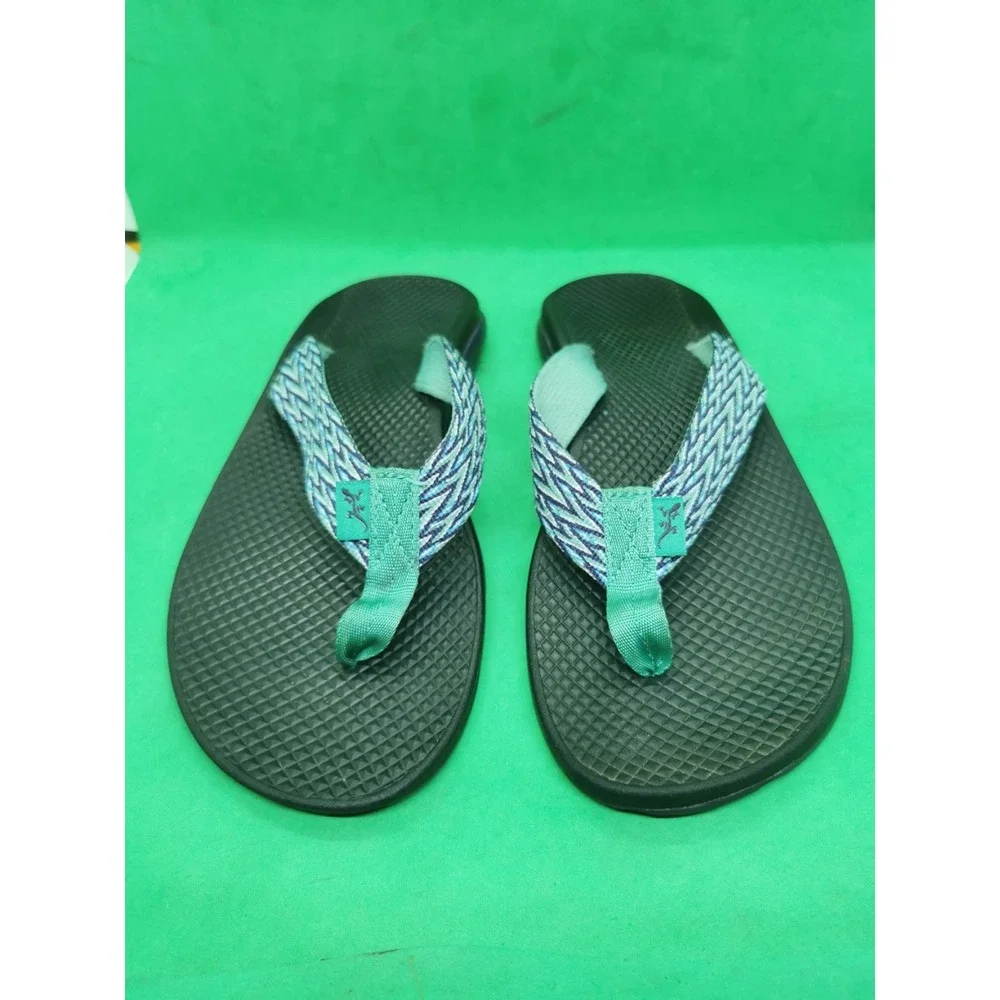 Chaco Thong Sandals Womens Size 8 Slip On Nylon Strap Recreational Beach Slipper